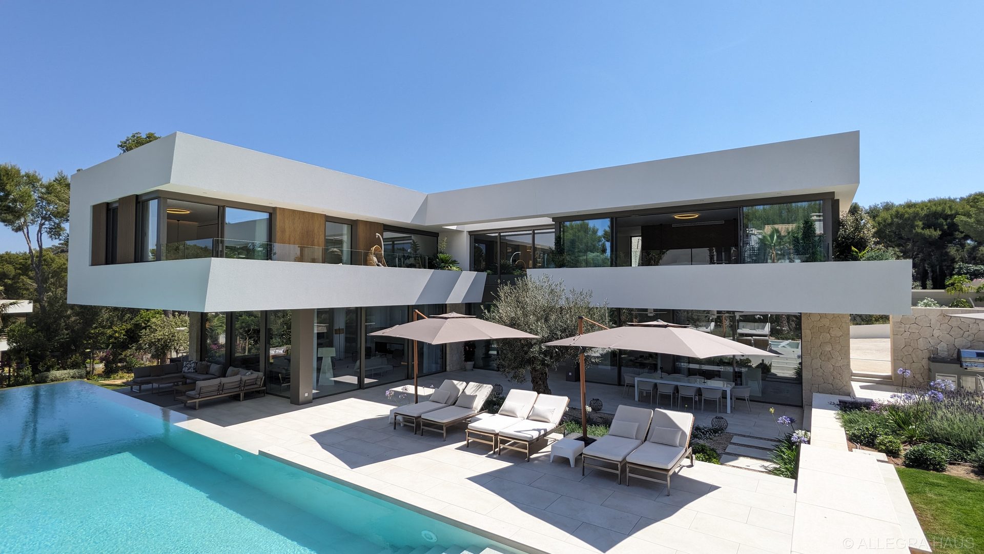ALLEGRA Luxusvilla Nova Santa Ponsa Mallorca Außenansicht
